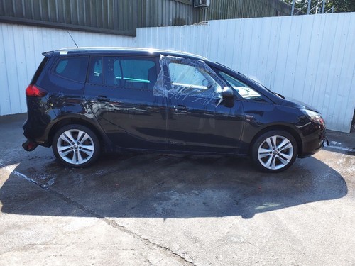 Vauxhall zafira tourer sri - tourer,