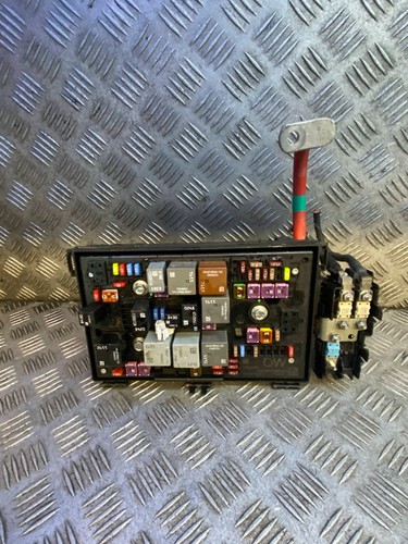 2010 vauxha astra fusebox - 2010,