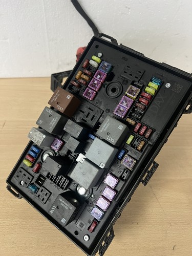 Vauxhall zafira fuse relay box - vauxhall,